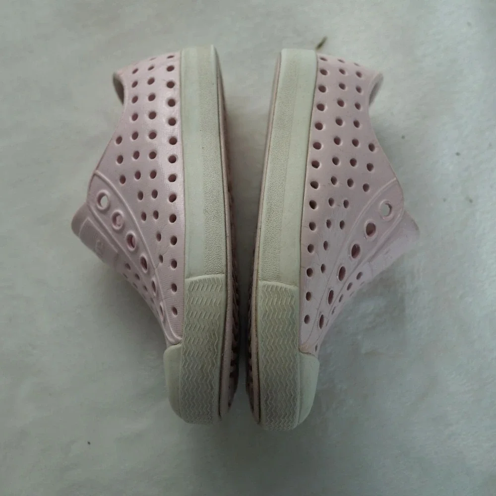 Native Jefferson Kids Size C5 Pink Perforated Slip On Water Shoes Sneakers